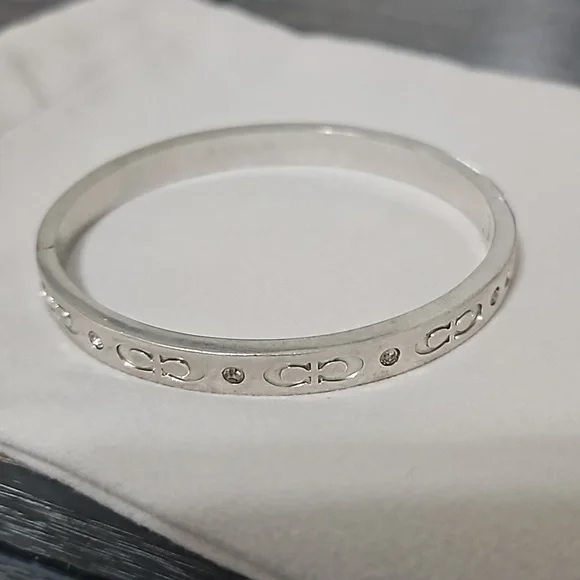 Coach Kissing C Hinged Bangle Bracelet - Picture 1 of 3